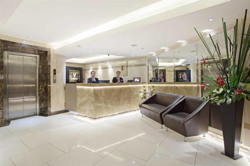 V Residence Serviced Apartment Bangkok Esterno foto