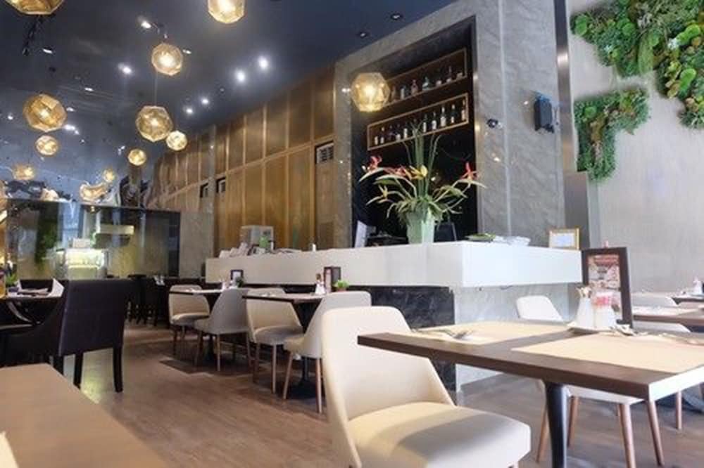 V Residence Serviced Apartment Bangkok Esterno foto